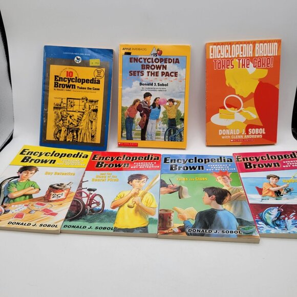 ENCYCLOPEDIA BROWN by Donald J. Sobol Lot of 7 Chapter Books - CB038 - Picture 1 of 8